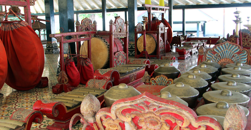 Gongok, vitorlák, csavarok