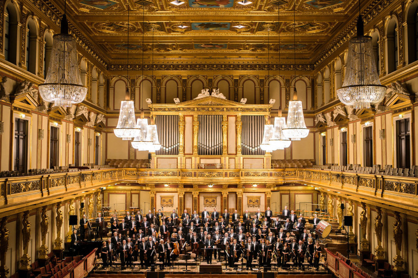A Moszkvai Csajkovszkij Zenekar és a Prágai Filharmónia Kórusa