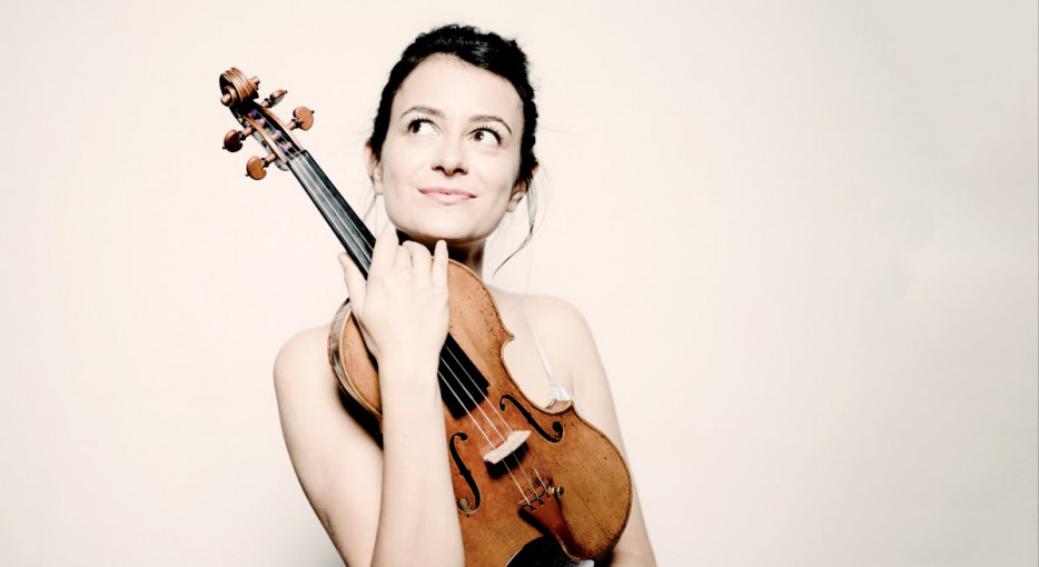 Liya Petrova és a Nemzeti Filharmonikus Zenekar