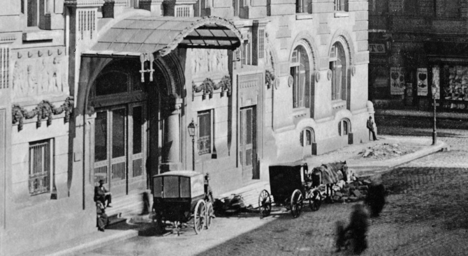 Music Palace in Király Street